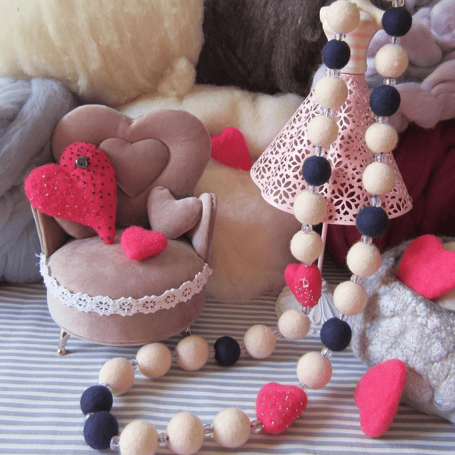 Collana in feltro di lana merino
