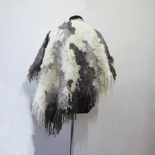 Poncho lana seta infeltrito fatto a mano poncho feltro regalo unico per lei materiali ecologici