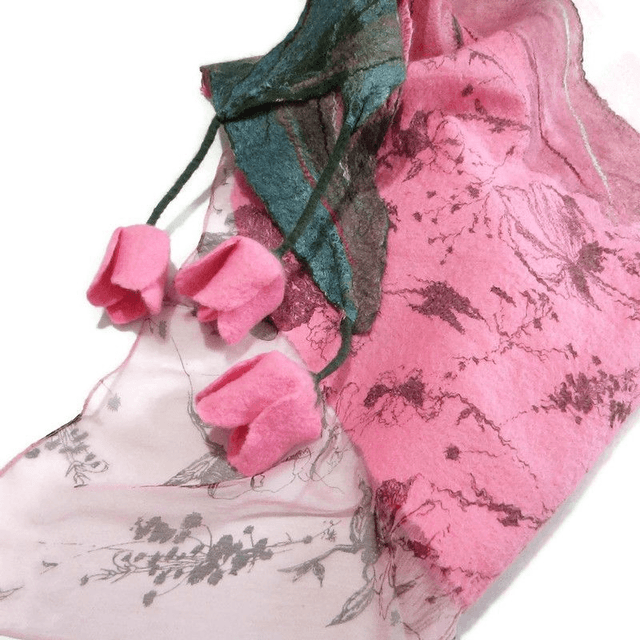 Scarf felted rosa vanigliato wool merino silk Handmade shawl felting flowers scarf for women Unique gift for girls.
