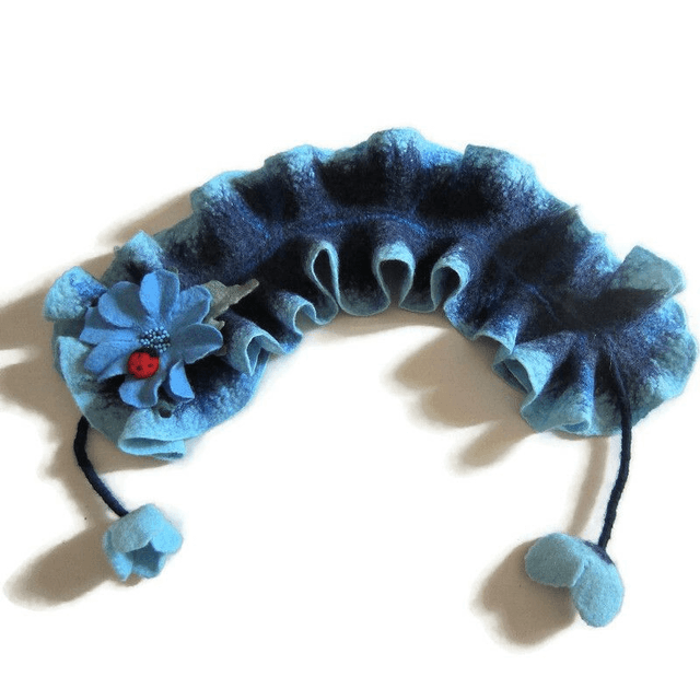 Sciarpa blu collo boa lana merino spilla Infeltrimento fatto a mano Sciarpa ragazza donna feltro Regali unici Regali per lei