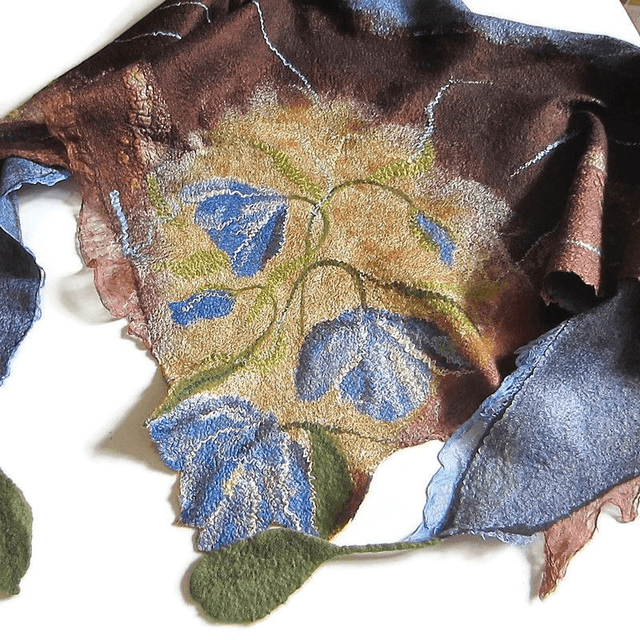 Scialle lana merino seta Scialle feltro fatto a mano scialle caldo bactus infeltrimento blu brown donna Regalo unico per le donne