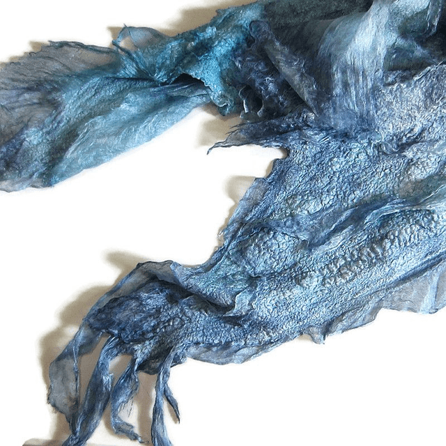 Scialle lana merino seta Scialle feltro fatto a mano scialle caldo bactus infeltrimento blu donna Regalo unico per donne grunge boho style