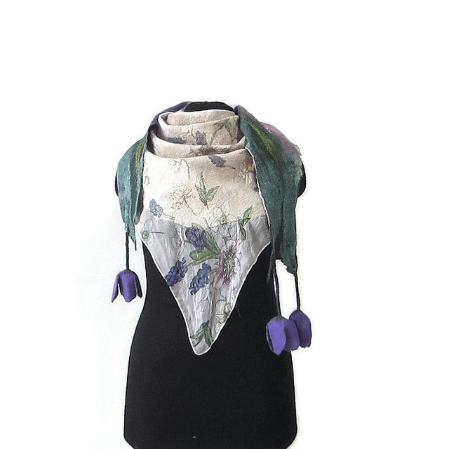 Scialle viola in feltro di lana merino seta   in feltro fiori tulipani viola sciarpa per le donne Regalo unico per le donne ragazza stile boho