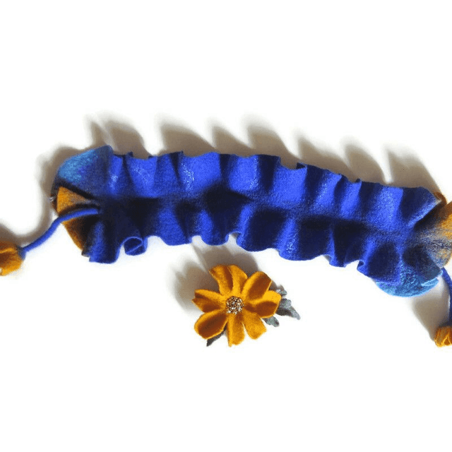 Sciarpa blu collo boa lana merino spilla Infeltrimento fatto a mano Sciarpa ragazza donna feltro Regali unici Regali per lei