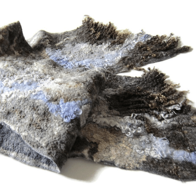 Sciarpa di lana sciarpa di feltro Sciarpa invernale grigia Regalo unico Sciarpa fatta a mano in feltro Sciarpa eco unisex
