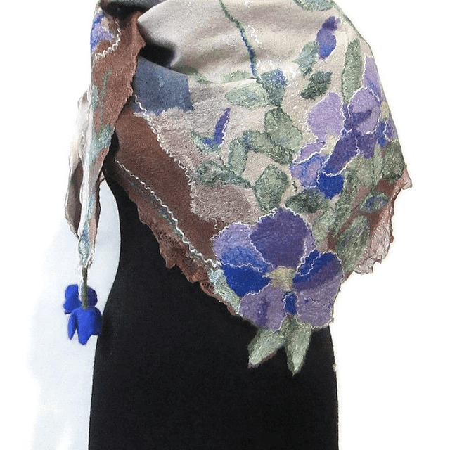 Scialle lana merino seta Scialle feltro fiori di lana fatto a mano bactus infeltrimento marrone beige donna Regalo unico per le donne
