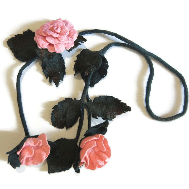 Collana infeltrita lana merino rosa spilla infeltrita Collane fatto a mano regalo unico