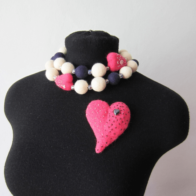 Collana in feltro di lana merino