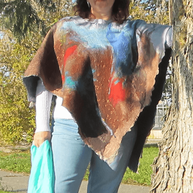 Poncho donna lana merino seta feltro fatto a mano regalo unico per lei Poncho blu marrone infeltrimento mantello boho