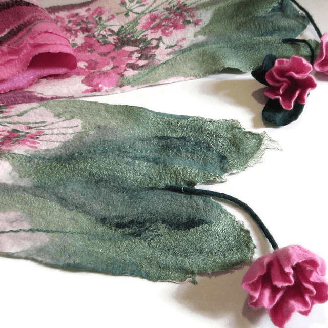 Sciarpa lana merino seta infeltrita fiori Sciarpa rosa lunga calda donna fatto a mano regali unici per le donne