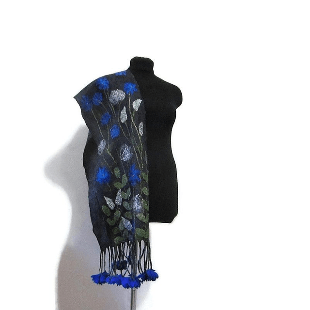Sciarpa art feltro calda lunga infeltrita lana merino seta perline nero stola fatto a mano infeltrimento blu fiori regalo unico per le donne