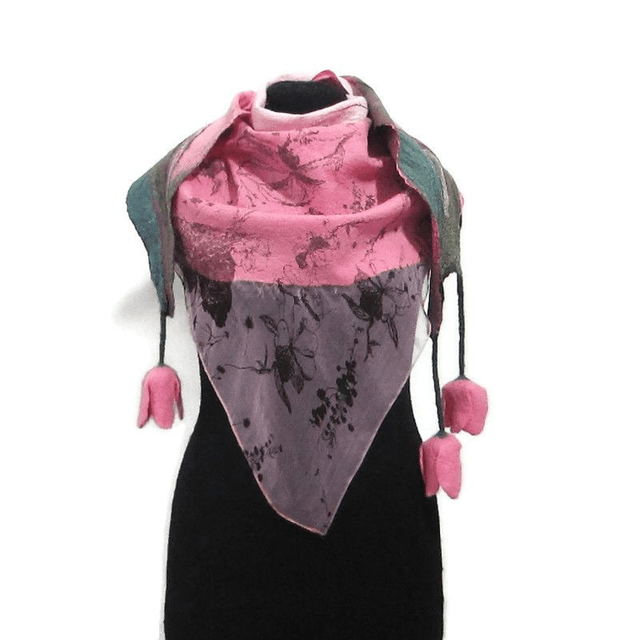 Scarf felted rosa vanigliato wool merino silk Handmade shawl felting flowers scarf for women Unique gift for girls.