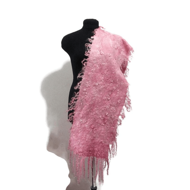Sciarpa invernale rosa vanigliato Sciarpa in lana infeltrita Fatta a mano Sciarpa calda da donna Regali per lei Regalo unico