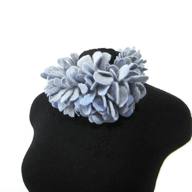 Sciarpa collo feltro lana merino infeltrita Sciarpa fatta a mano Sciarpa colore grigio blu Regali unici per lei Sciarpa donna