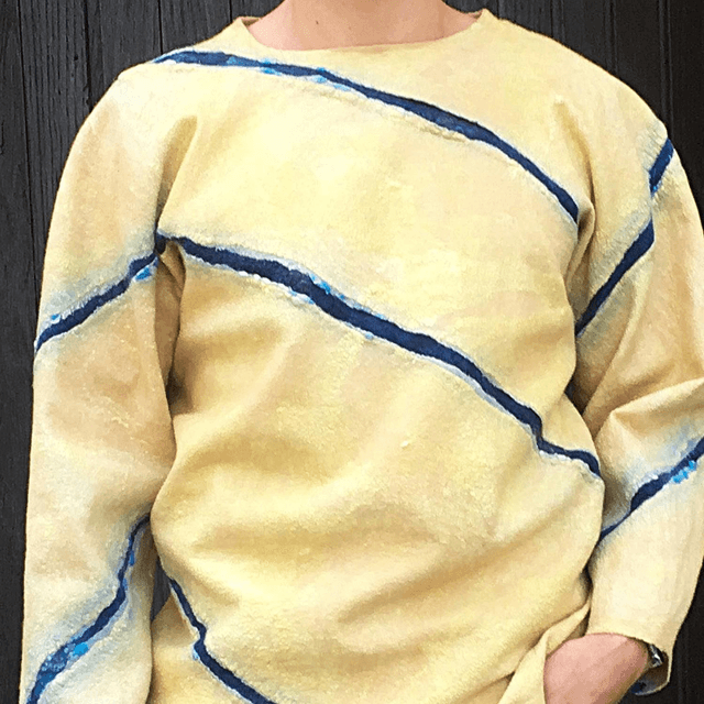 Pullover infeltrito di lana oro