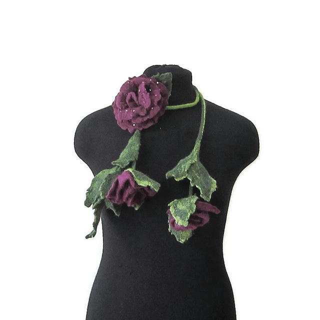 Collana infeltrita lana merino rosa viola spilla infeltrita Collane fatto a mano regali unici