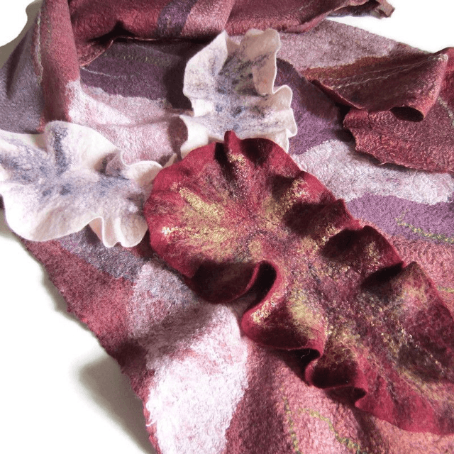 Sciarpa donna lana seta infeltrita Sciarpa bordeaux rosa Infeltrimento fatto a mano Sciarpa lunga calda regalo unico per le donne