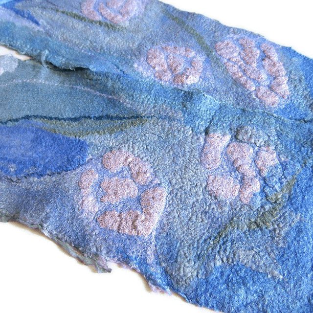Sciarpa donna feltro blu lana merino seta Sciarpa con paillettes infeltrita fatto a mano